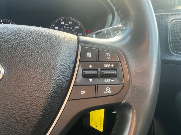 2018 (182) Hyundai I20 SE 1.2 Petrol 374046483