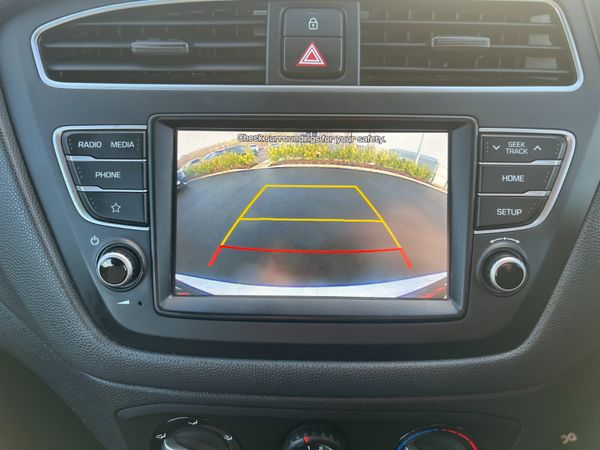 2018 (182) Hyundai I20 SE 1.2 Petrol 374046497