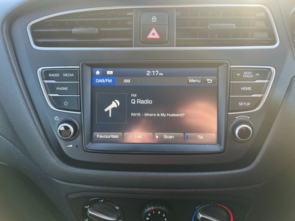 2018 (182) Hyundai I20 SE 1.2 Petrol 374046492