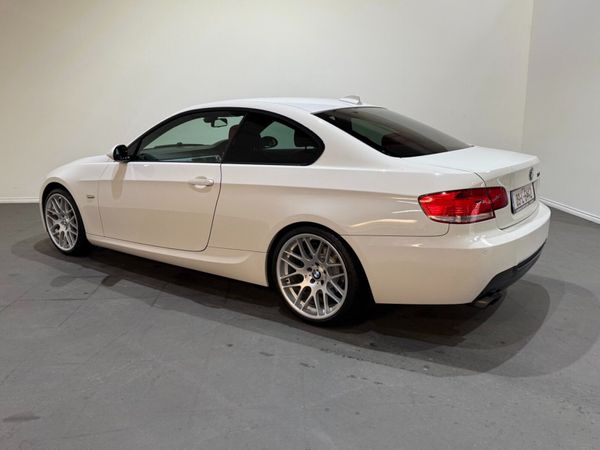 BMW 3 Series - 3.0L  Petrol  M Sport  E92 - Manual 374054021