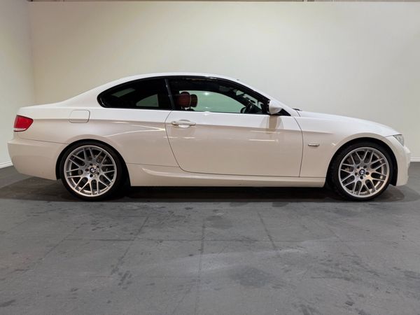 BMW 3 Series - 3.0L  Petrol  M Sport  E92 - Manual 374054038