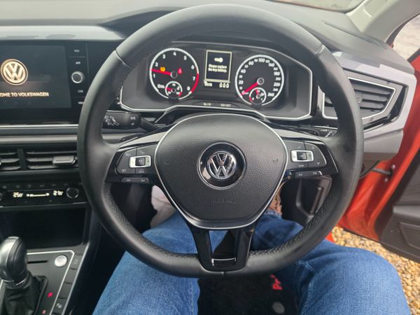 Volkswagen Polo Auto 2018 374054520