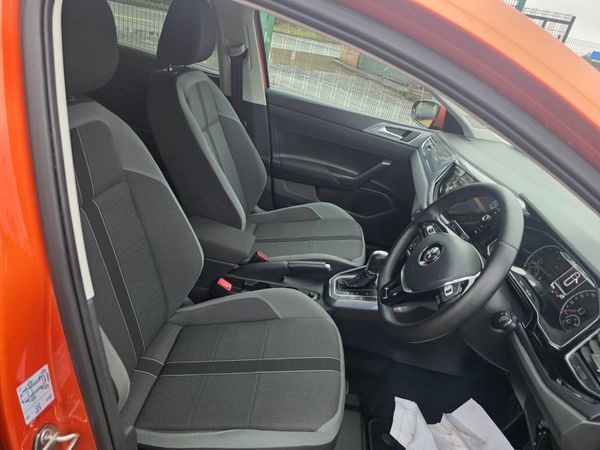 Volkswagen Polo Auto 2018 374054523