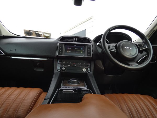 JAGUAR F-PACE 2.0 I4 D 180PS PORTFOLIO AUTO 4WD 374064659