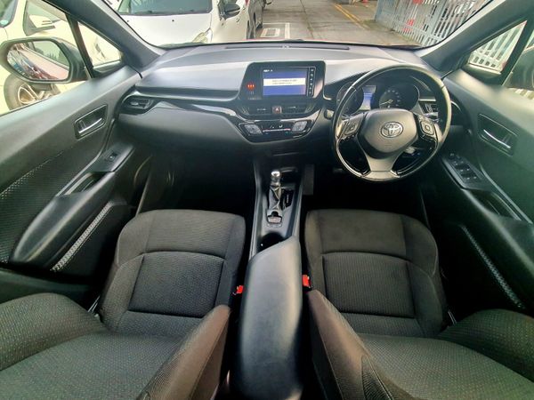 2019 Toyota CH-R S LED Auto 374077457