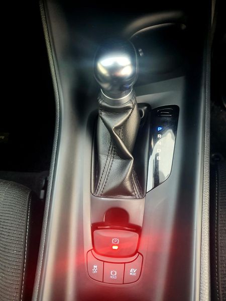 2019 Toyota CH-R S LED Auto 374077467