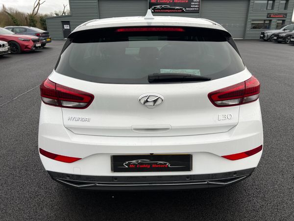 2023 (232) Hyundai I30 Premium 1.0 T-GDI MHEV-Auto 374077727