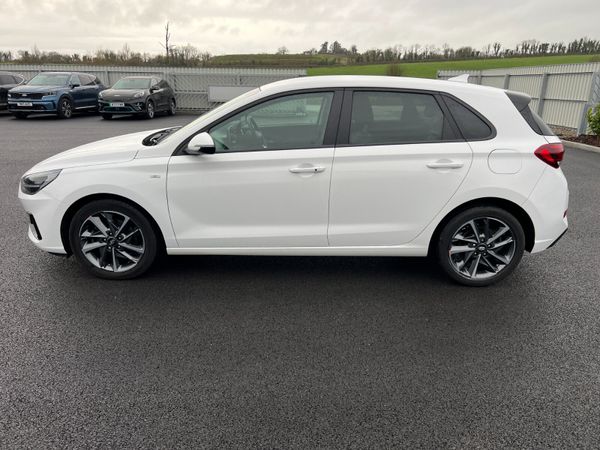 2023 (232) Hyundai I30 Premium 1.0 T-GDI MHEV-Auto 374077721