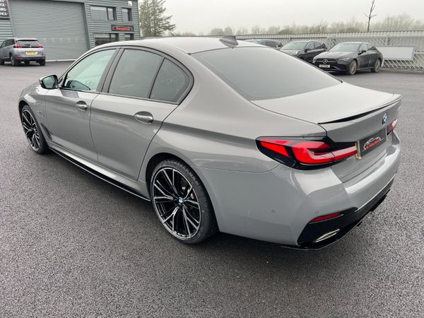 2022 (222) BMW 530E M Sport 2.0 Auto -Bernina Grey 374078019