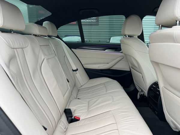 2022 (222) BMW 530E M Sport 2.0 Auto -Bernina Grey 374078025