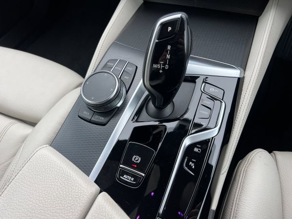 2022 (222) BMW 530E M Sport 2.0 Auto -Bernina Grey 374078048