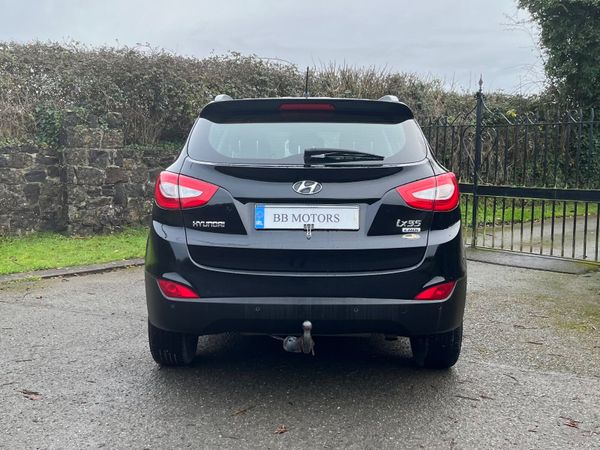 Hyundai ix35 1.7 Diesel Celebration LE 2WD 374085025