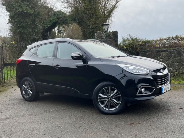 Hyundai ix35 1.7 Diesel Celebration LE 2WD 374085034