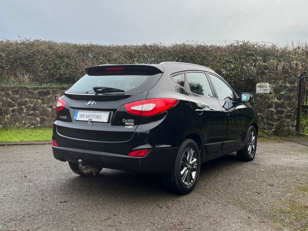 Hyundai ix35 1.7 Diesel Celebration LE 2WD 374085046