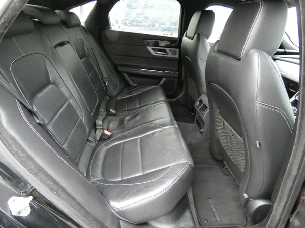 JAGUAR XF 2.0 D 180PS R-Sport Automatic 374086420