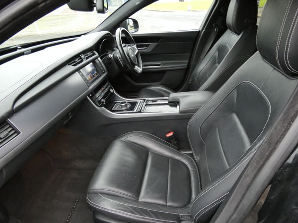 JAGUAR XF 2.0 D 180PS R-Sport Automatic 374086449