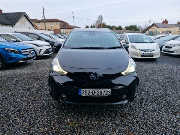 Toyota Prius 7 SEATER // self charging hybrid 374083276