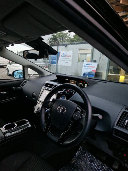 Toyota Prius 7 SEATER // self charging hybrid 374083364