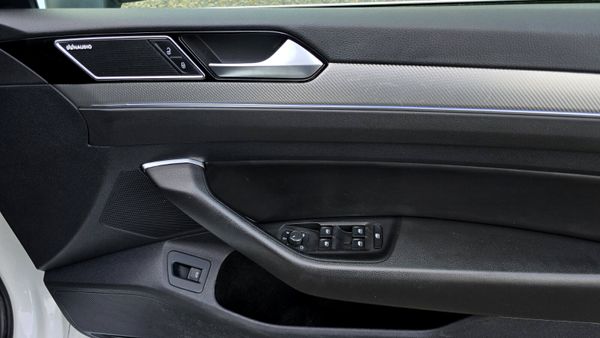 🔥 2018 VW Arteon 2.0 TSI R-line Automatic 374097941