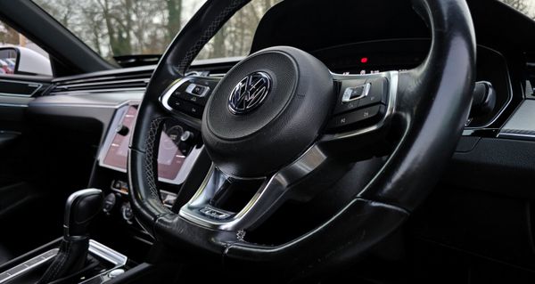 🔥 2018 VW Arteon 2.0 TSI R-line Automatic 374098131