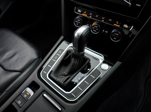 🔥 2018 VW Arteon 2.0 TSI R-line Automatic 374098475