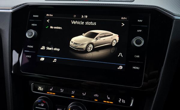 🔥 2018 VW Arteon 2.0 TSI R-line Automatic 374099624