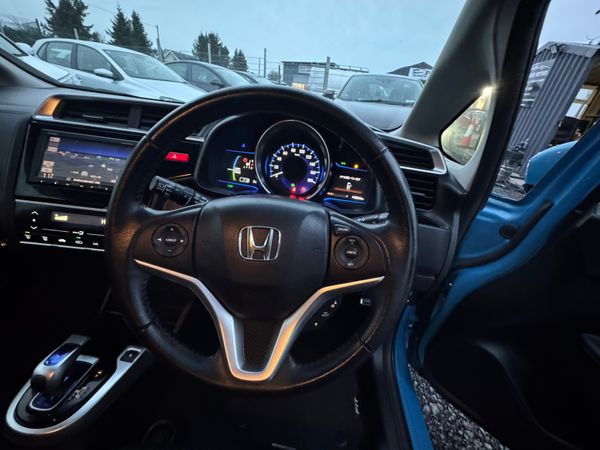 HONDA FIT HYBRID AUTOMATIC 374116126