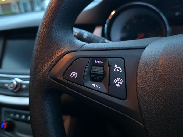 Opel Astra 1.0 Petrol *ONLY 21K* 2019 374116623