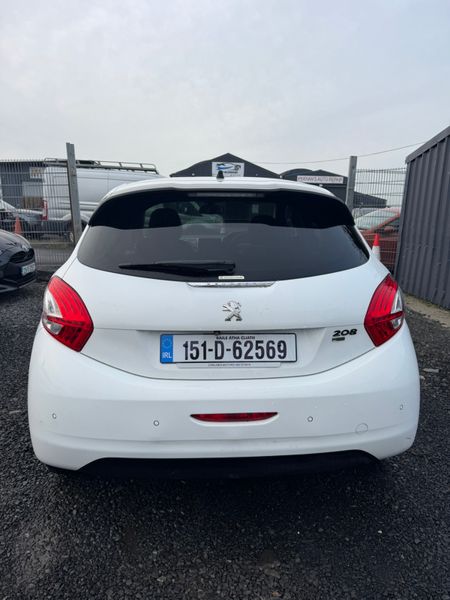Peugeot 208 Automatic 374117520