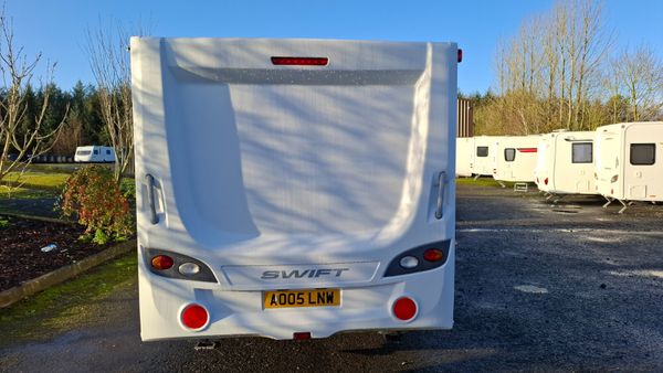 Swift Coastline 4FB Island Bed Caravan 374126548