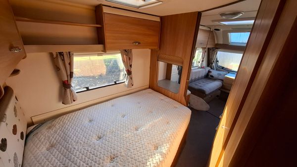 Swift Coastline 4FB Island Bed Caravan 374126564