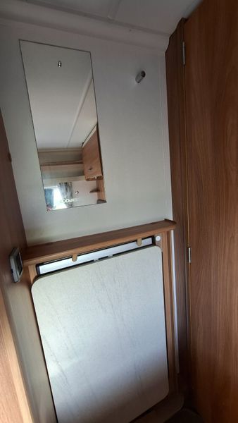 Swift Coastline 4FB Island Bed Caravan 374126560
