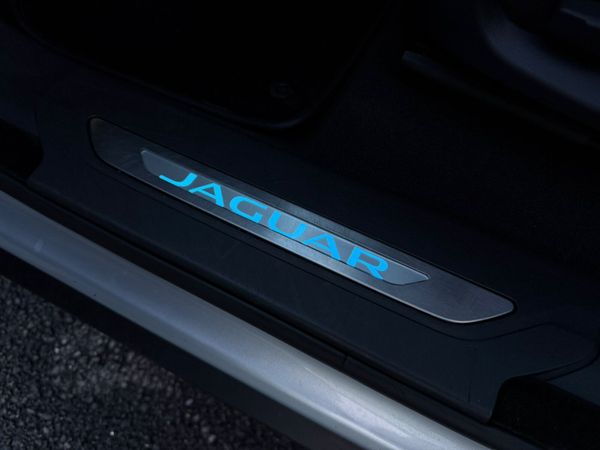 2016 Jaguar F-Pace 2.0 Diesel Prestige Auto 4wd 374128261