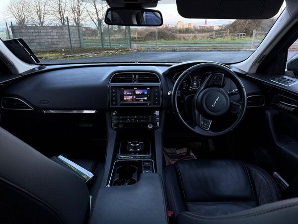 2016 Jaguar F-Pace 2.0 Diesel Prestige Auto 4wd 374128262