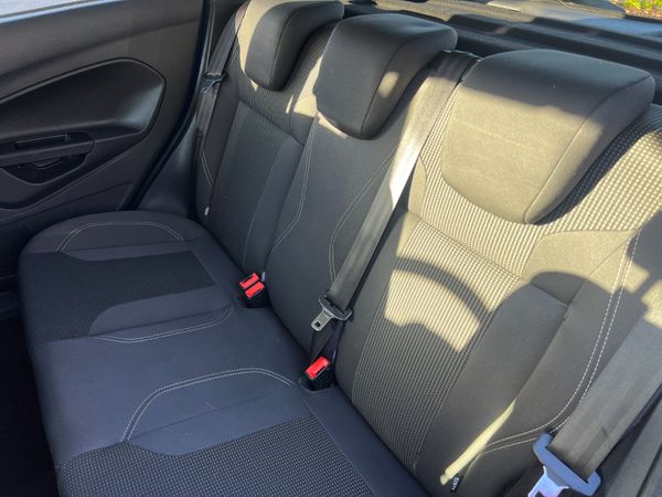 2017 Ford Fiesta Titanium Econetic 1.5 TDCI 374158334