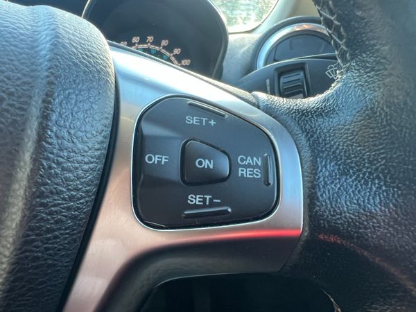 2017 Ford Fiesta Titanium Econetic 1.5 TDCI 374158338