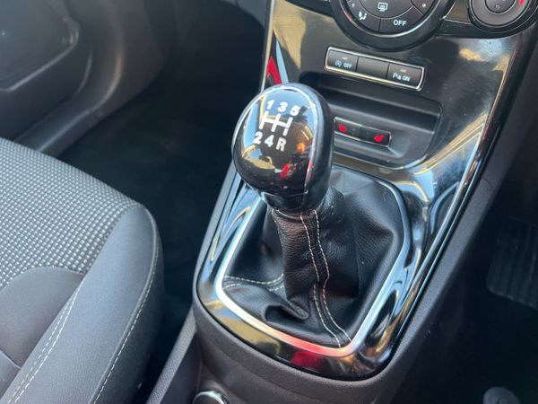 2017 Ford Fiesta Titanium Econetic 1.5 TDCI 374158351