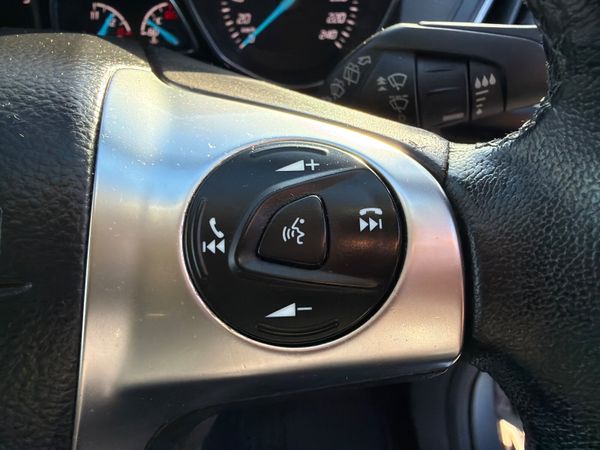 Ford Kuga 2016 Titanium 374150932