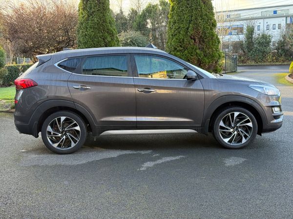 Now Reserved! Low km 191 Hyundai Tucson Executive! 374150966