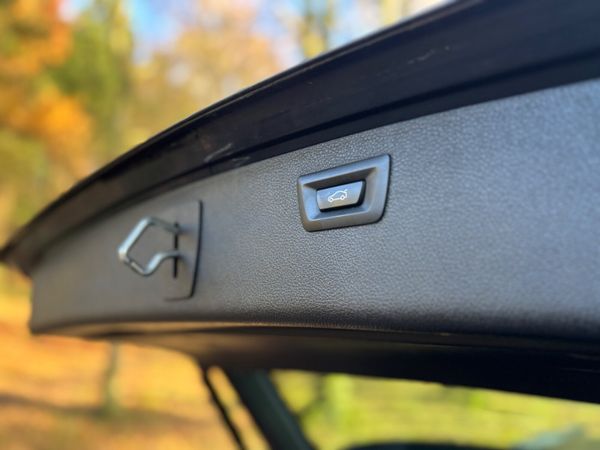 2017 BMW 320d M-Sport estate auto 374151747