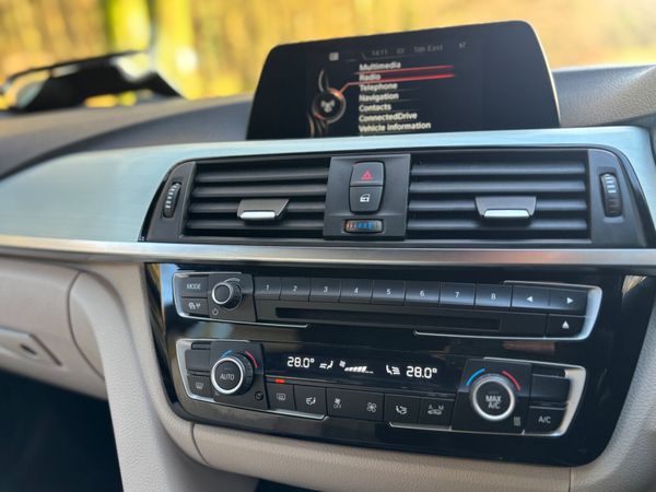 2017 BMW 320d M-Sport estate auto 374151749