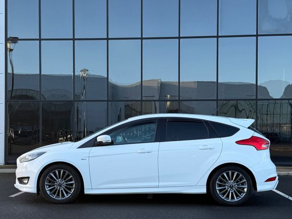 Focus ST 1.5 TDCi LowKms 374152650