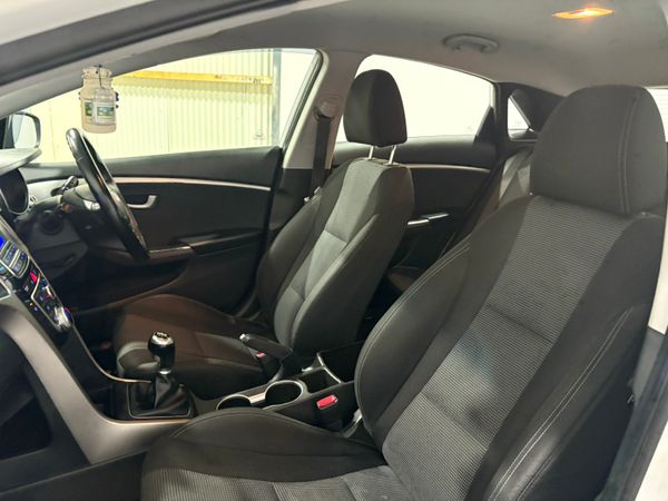 2016 Hyundai i30 Classic 1.4 CRDi 374171433