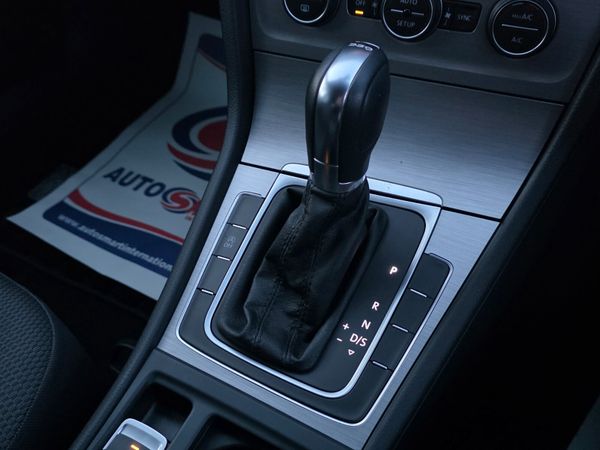 Volkswagen Golf Petrol Automatic *ONLY 25K* 2014 374199334