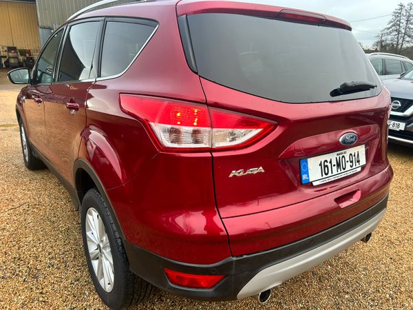 Ford kuga titanium 374233323