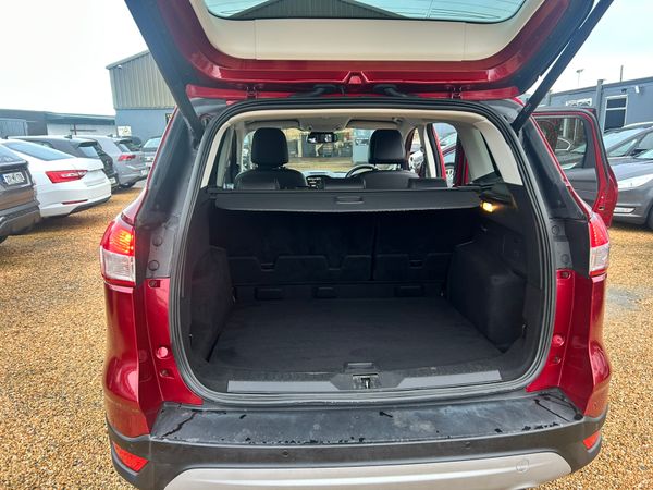 Ford kuga titanium 374233331