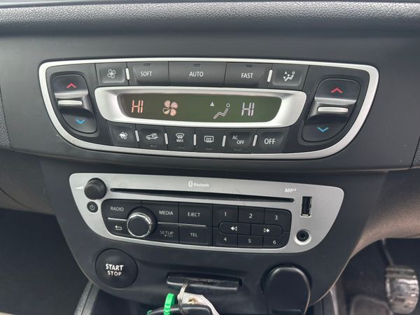 Stunning Renault Megane Limited NCT Tax 374258971