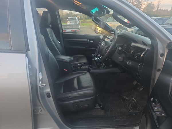 Toyota Hilux 2.8 D4D Invincible X 204Bhp 374267759