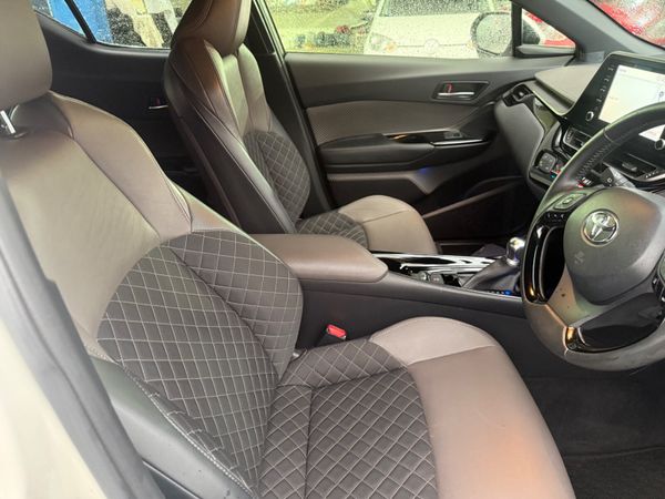 2020 Toyota CH-R Auto G /leather Sol Spec 374270351