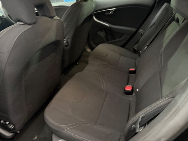 2014 Volvo V40 Automatic T4 374271765